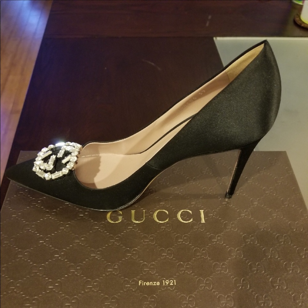 Gucci GG Crystal Satin-Pointy Toe Heel